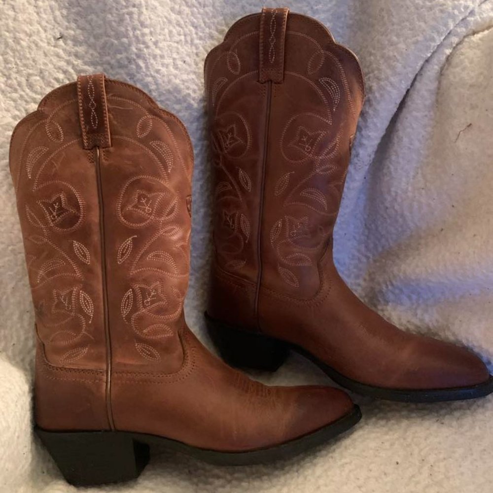 SIZE 5.5b Ariat Heritage R Toe Western Boot 10001015  157012